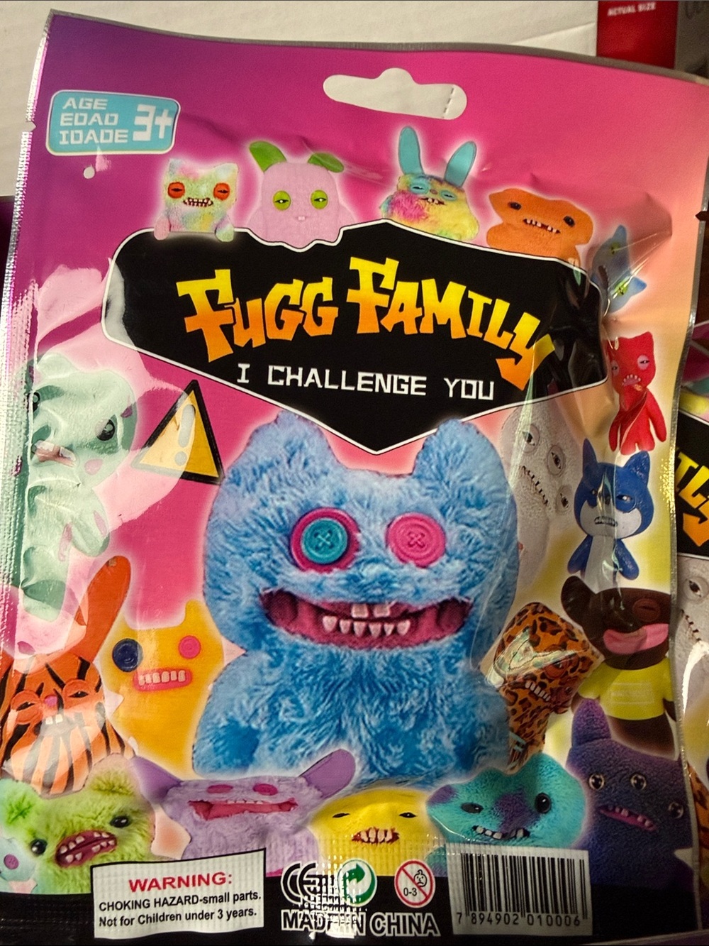 8  Blind  bags of Fugg Family  Figures